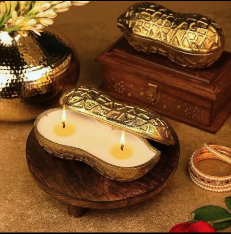 Peanut pod metal candle with amber oud fragrance burning candle